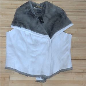 Bebe Faux Fye Vest